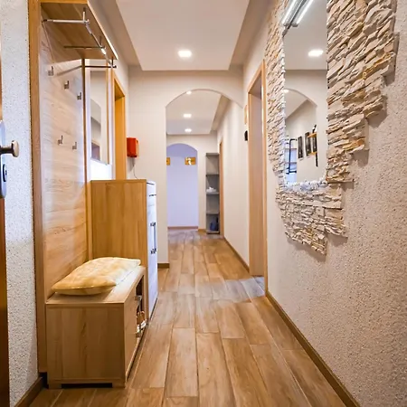 1-zimmer In Moderner Im Herzen Von - Zentrale Lage, Komfort & Wlan - Zimmername Bonn Apartment