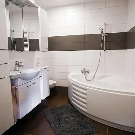 1-zimmer In Moderner Im Herzen Von - Zentrale Lage, Komfort & Wlan - Zimmername Bonn Apartment *